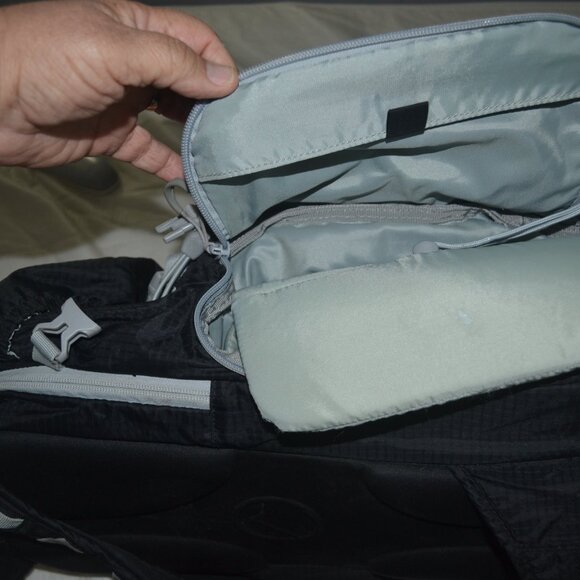 Backpack Lowepro. Black and gray. - Picture 6 of 11